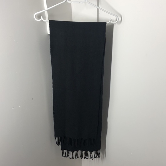 2 6ft scarfs - Picture 3 of 4